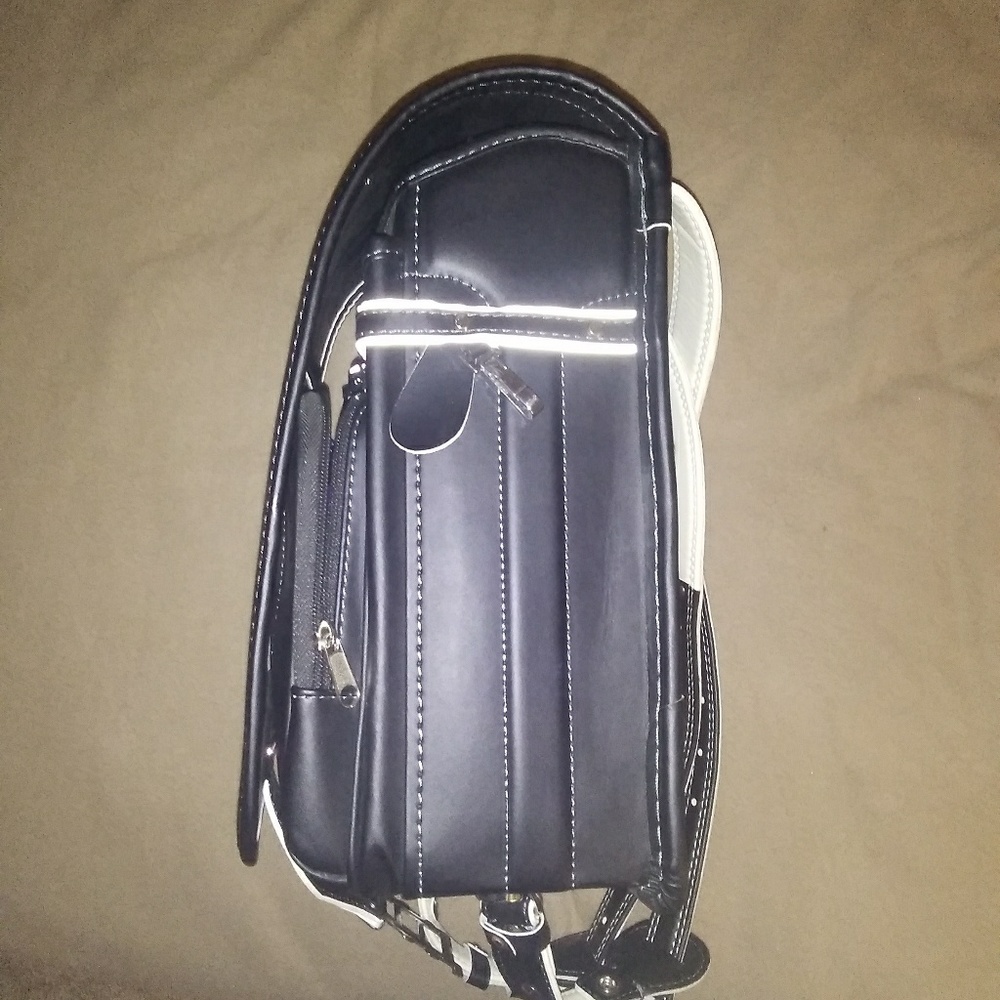 OVERSEAS Designer Backpack - Picture 3 of 7